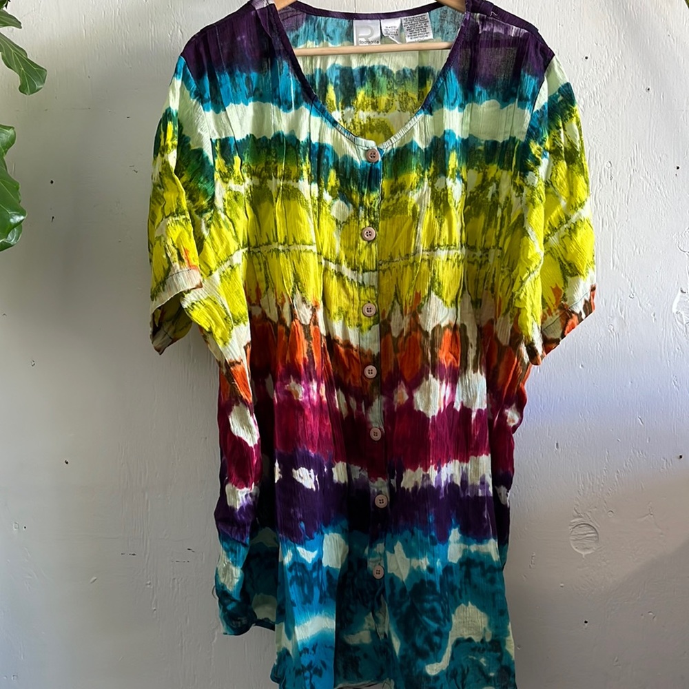 Roaman’s rainbow top